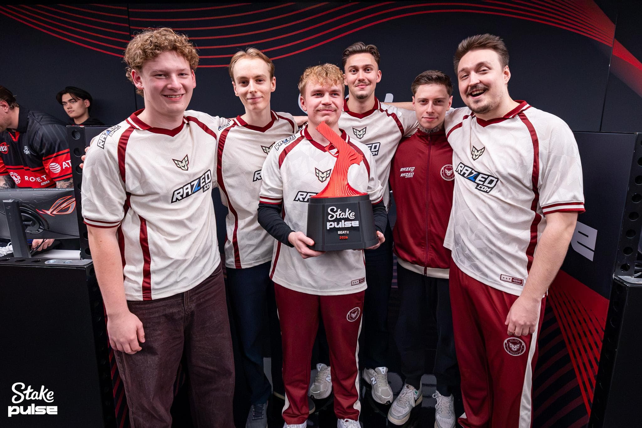 Martinez conquista Stake Pulse Beat II con HEROIC tras remontar a 100 Thieves