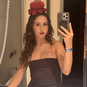 Perfil de MIRIAMQUINTANA, streamer de Variedad de España, representado por SocialPro